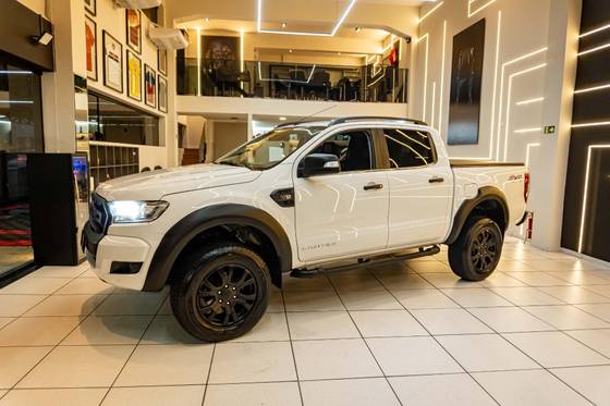 FORD RANGER 3.2 LIMITED 4X4 CD 20V DIESEL 4P AUTOMÁTICO